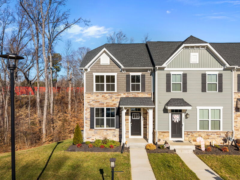Henrico Townhome: 4000 Grove Point Dr
