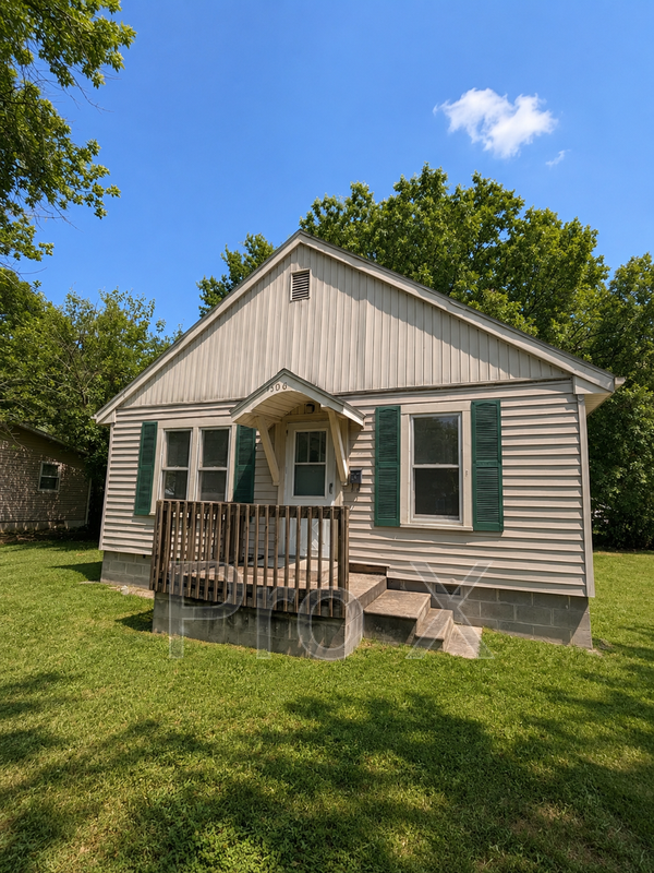 Lamar House: 1306 Cherry St