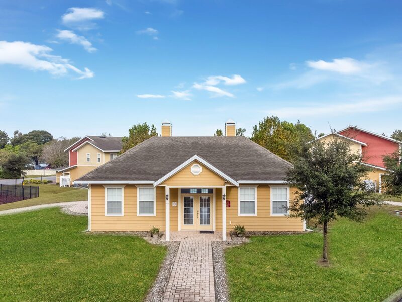 Winter Haven Townhome: 1314 Evergreen Court