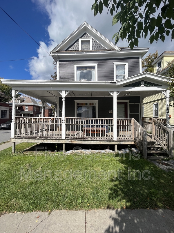Burlington Condo: 282 Pearl Street - 1