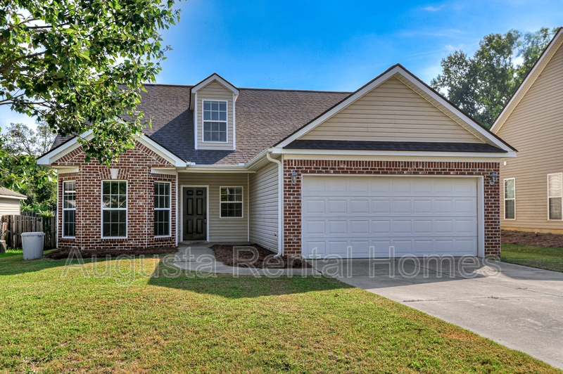 Augusta House: 812 Oshields Court