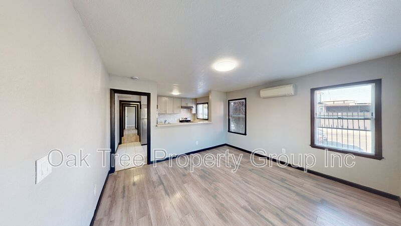 Oakland House: 1235 30th Street