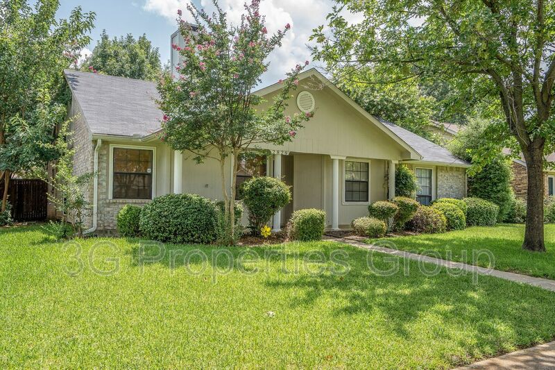 Flower Mound House: 2829 London Ln