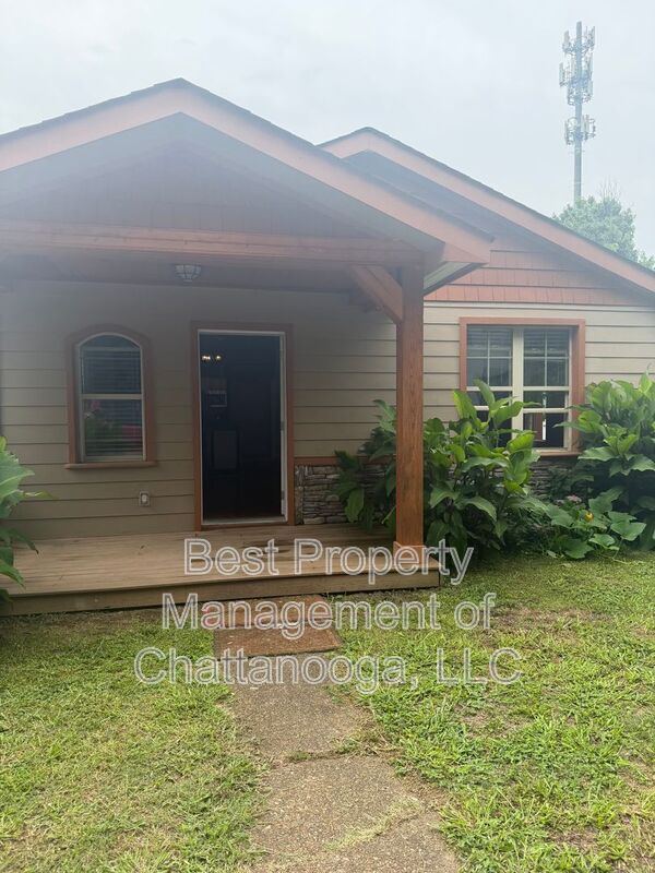 Chattanooga House: 404 Somerville Avenue
