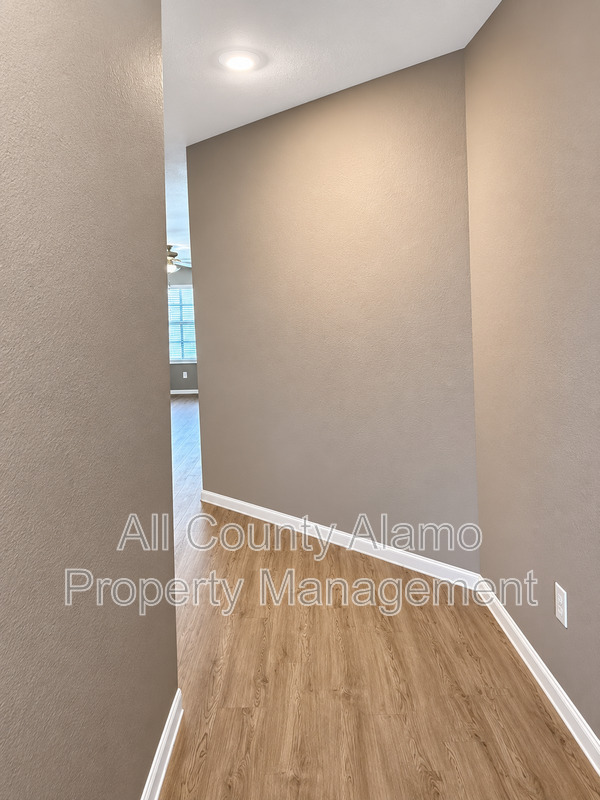 Main Rental Photo 10