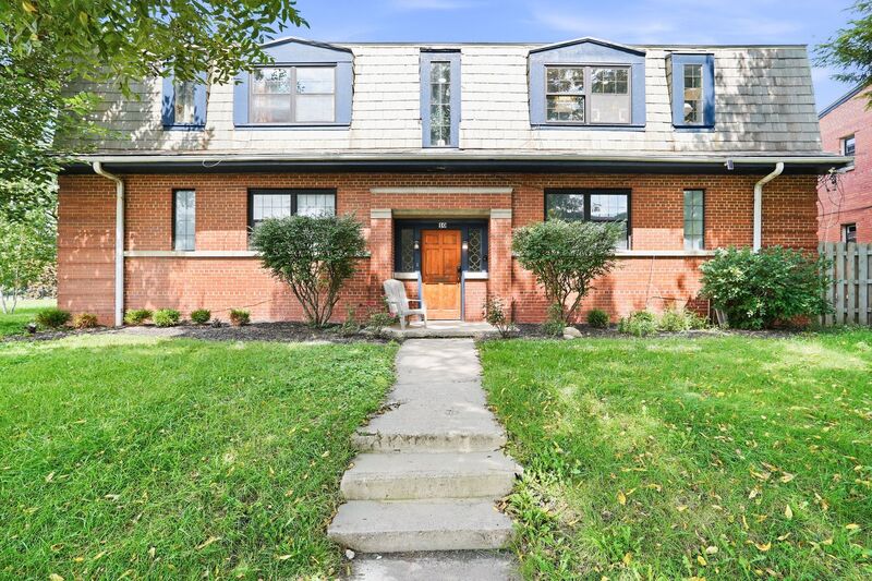 Columbus House: 10-20 Deshler Ave