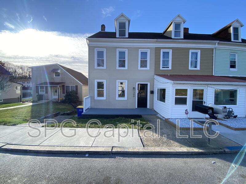 York House: 1340 West College Avenue