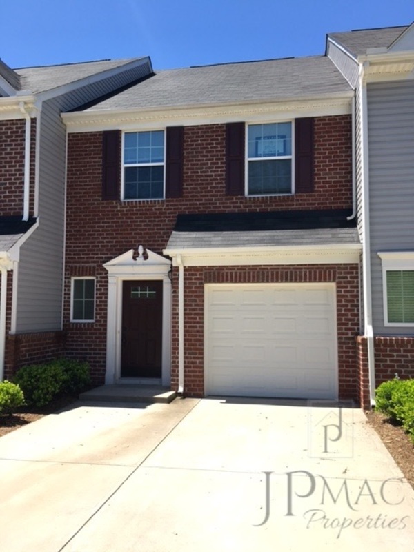 Greenville House: 128 Awendaw Way