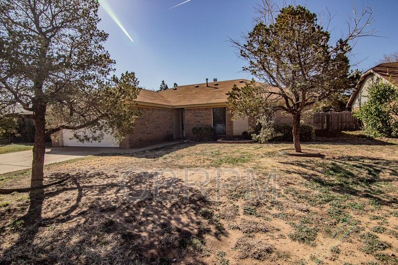 Lubbock House: 5605 Duke