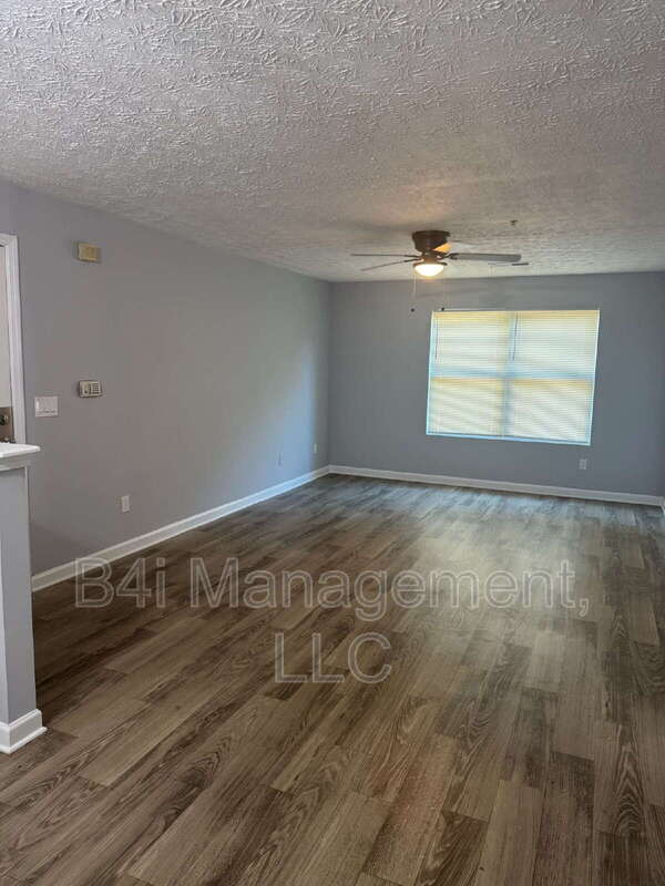 LaGrange House: 217 Banks St