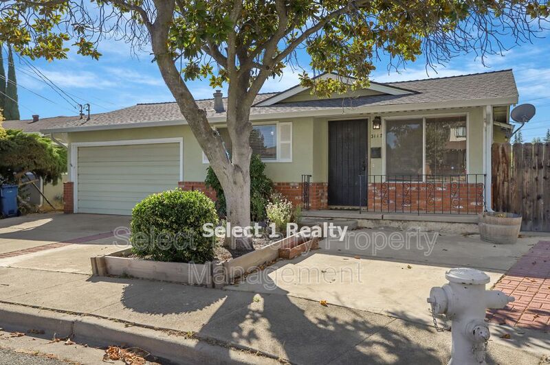 Request a Viewing for 3117 Lindley Court Tenant Turner