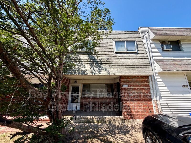 Philadelphia House: 1414 N 11th St