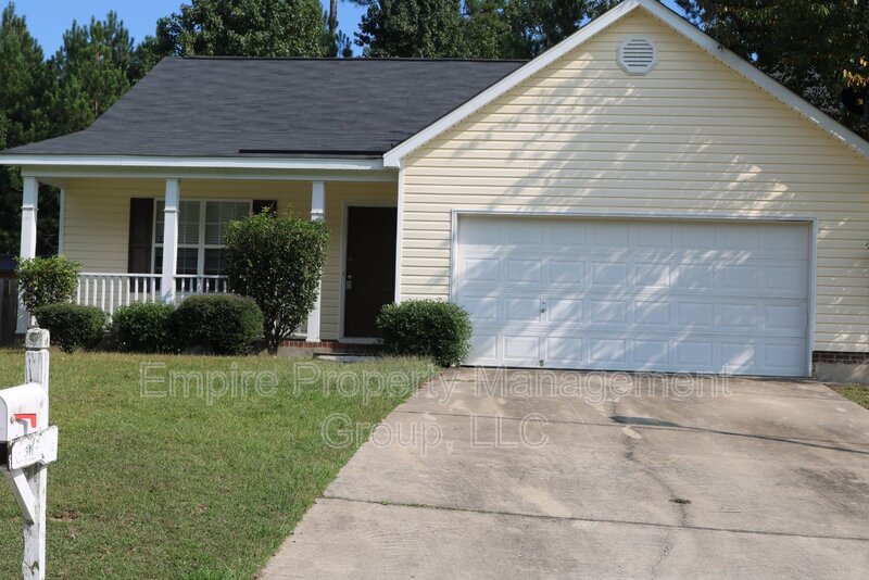 Columbia House: 341 Cane Brake Cir