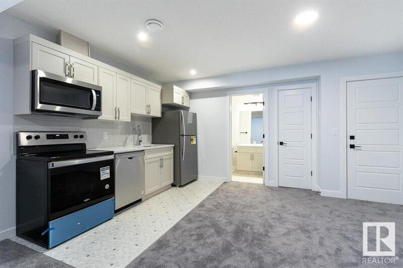 St. Albert House: 17 Raspberry Road