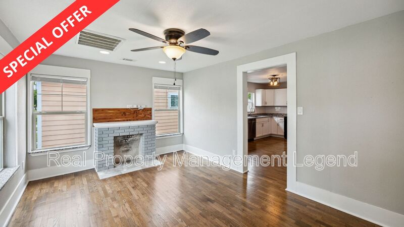 Sherman House: 1605 S. Walnut Street