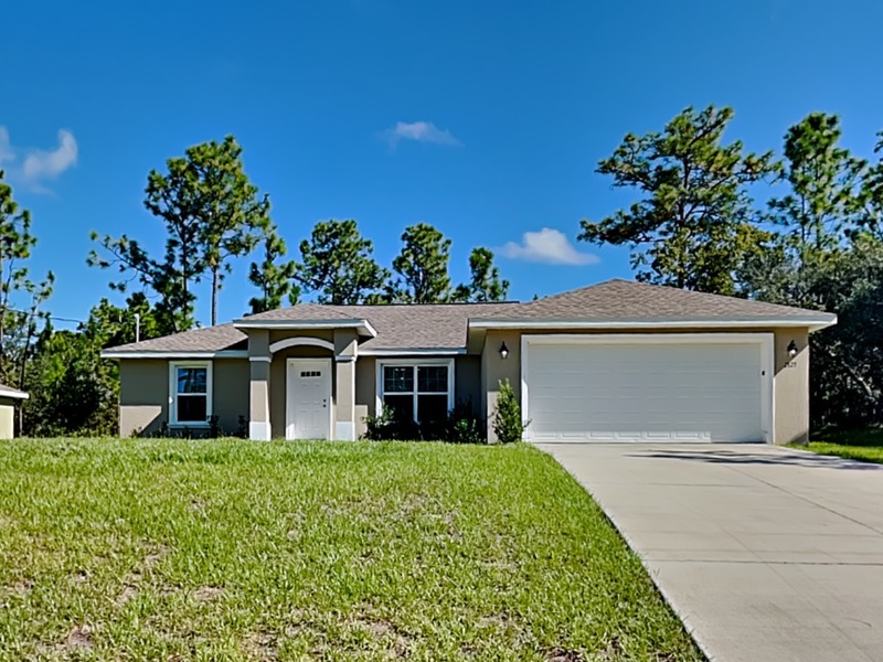 Citrus Springs House: 2127 W Landmark Dr