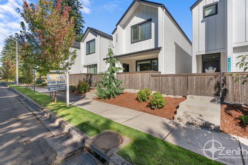 Vancouver House: 16318 NE 20th Street