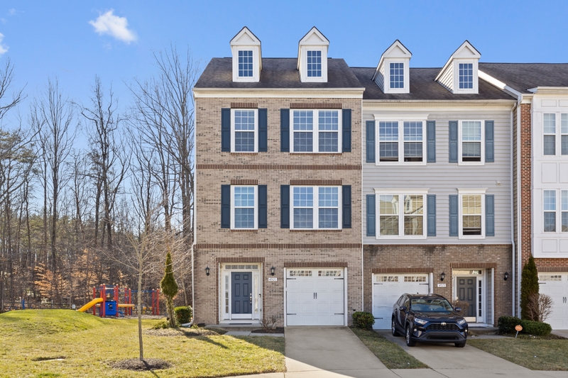 Upper Marlboro House: 4921 Forest Pines Drive