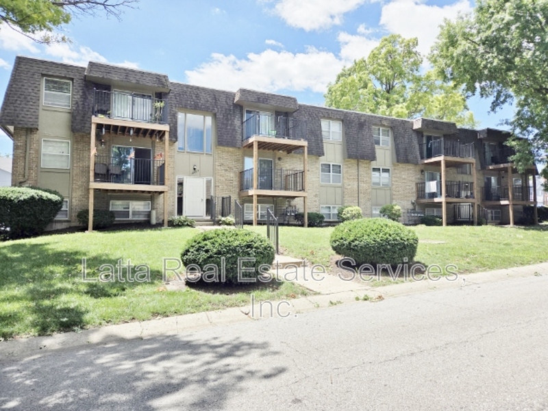 Independence Apartment: 12500-19 E 40th St S