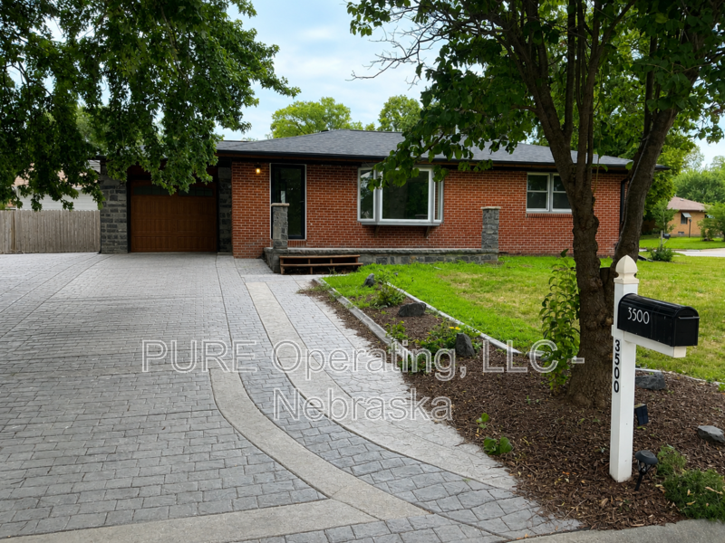 Lincoln House: 3500 N 60th St