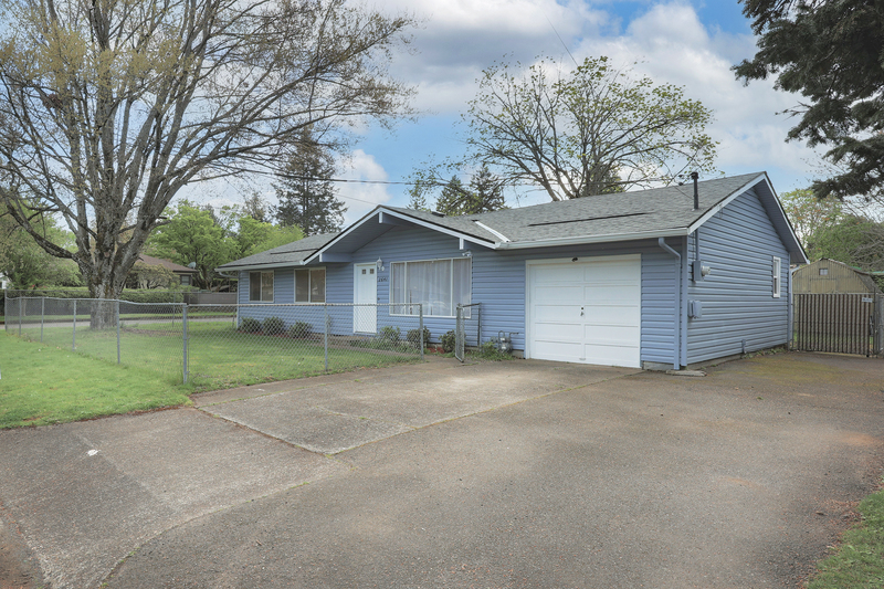 Portland House: 2641 Southeast 168th Avenue