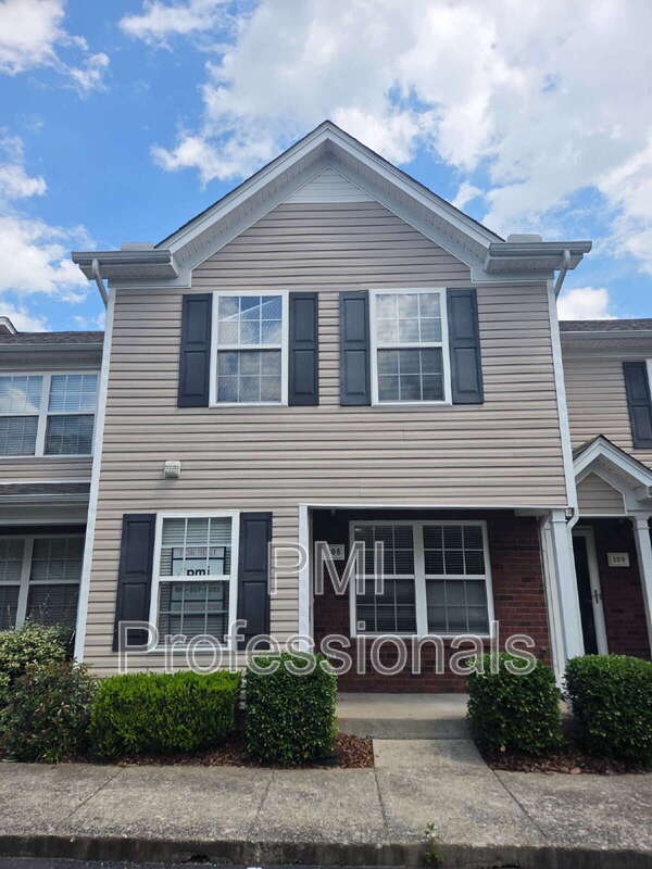 Smyrna Townhome: 108 Oak Valley Cir