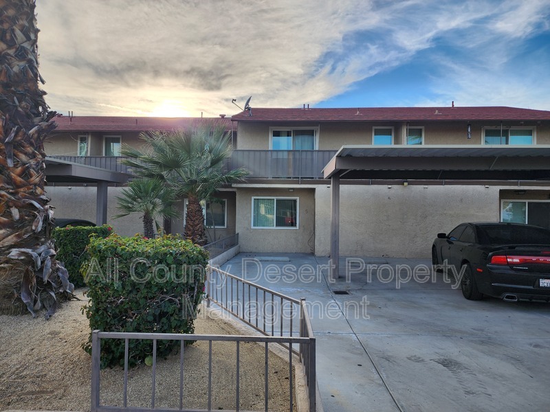 Cathedral City Townhome: 69180 Victoria Drive