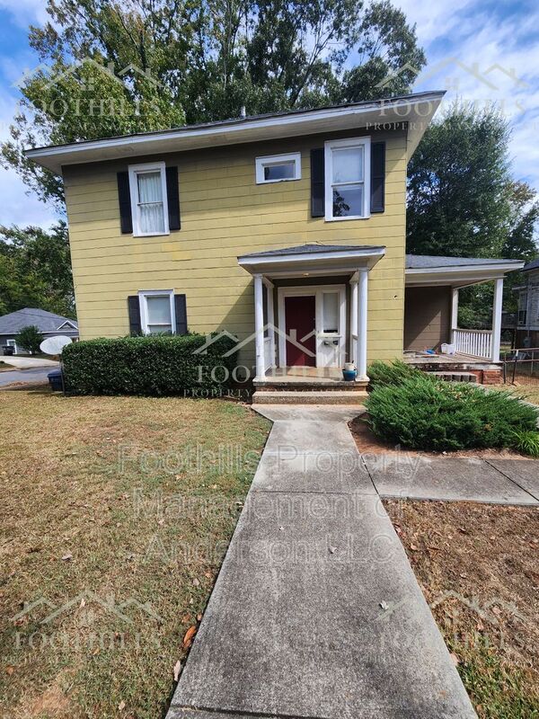 Anderson Condo: 110 N Prevost St. A
