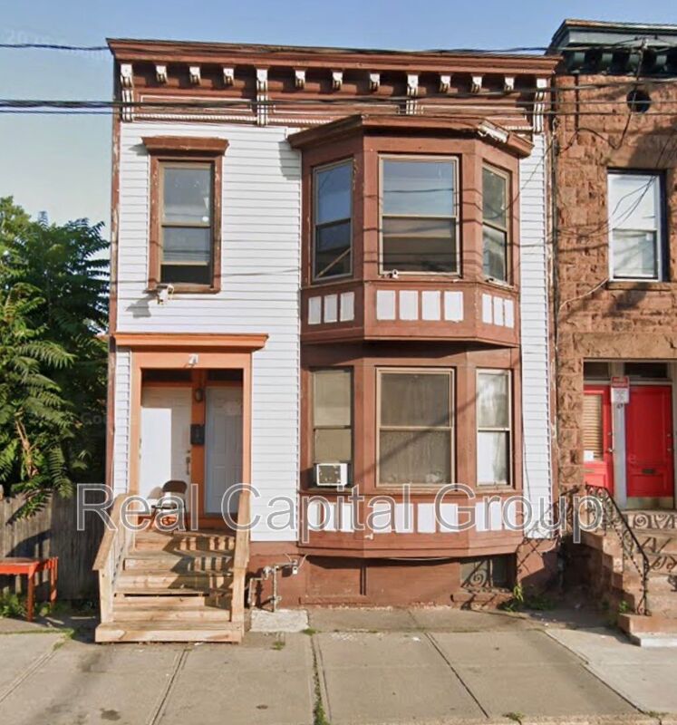 Albany Condo: 69 Lexington Ave