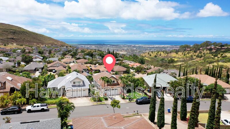 Kapolei House: 92-331 Hookili Place