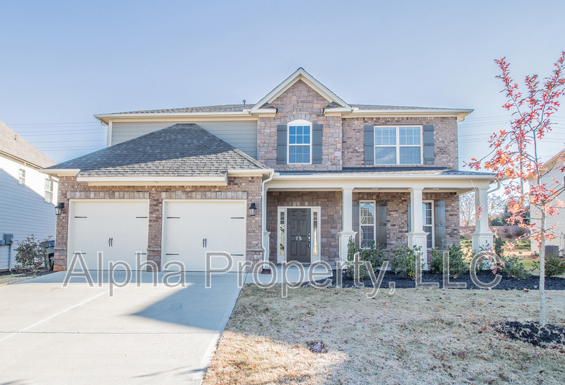 Greer House: 75 Wood Hollow Cir