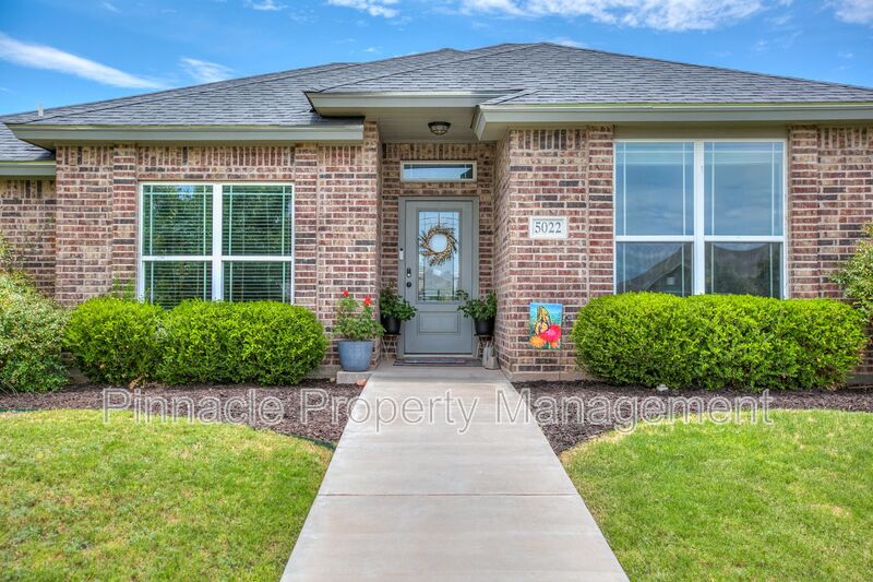 San Angelo House: 5022 Red Oak Ln
