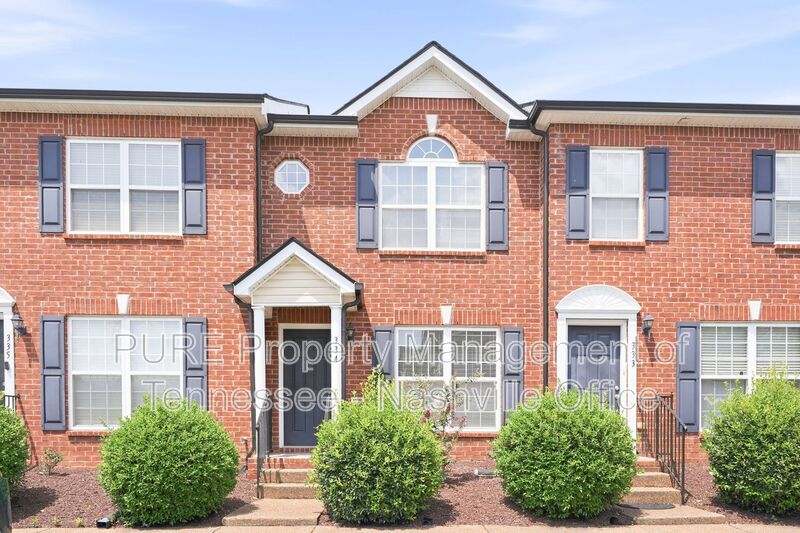Smyrna House: 334 Stewarts Landing Cir