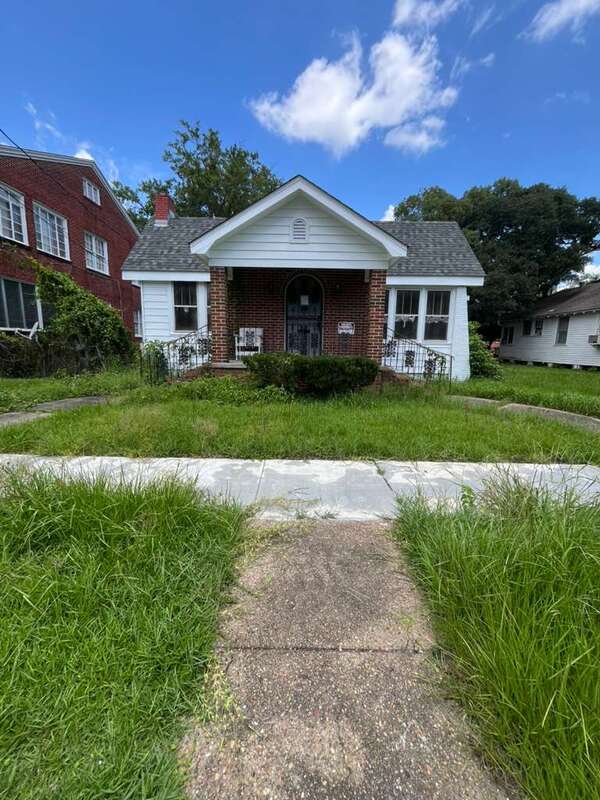 Mobile House: 1704 Church Street
