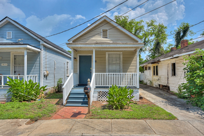 Augusta House: 1418 Maple Street