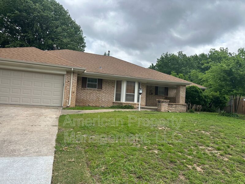 Tulsa House: 4651 S Norwood Ave