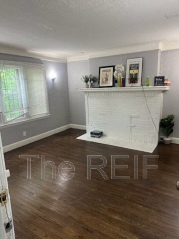 Detroit Condo: 4400 Buckingham Unit 2