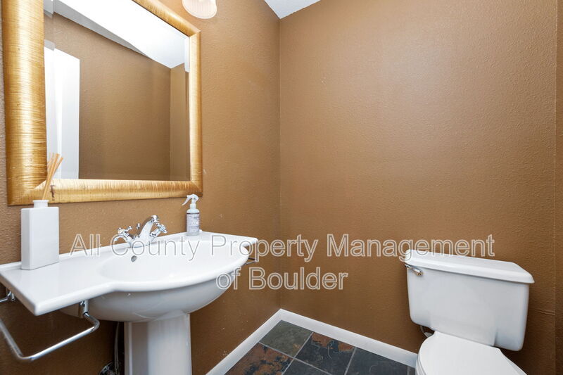 Main Rental Photo 12