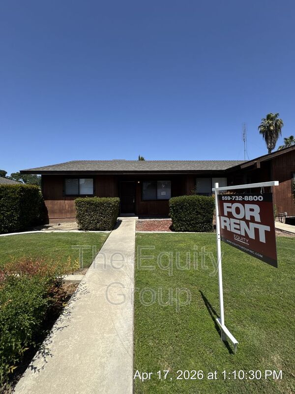 Visalia House: 5224 W Cambridge