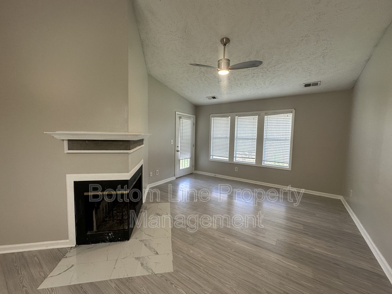 Fayetteville Condo: 942 Stewarts Creek Dr