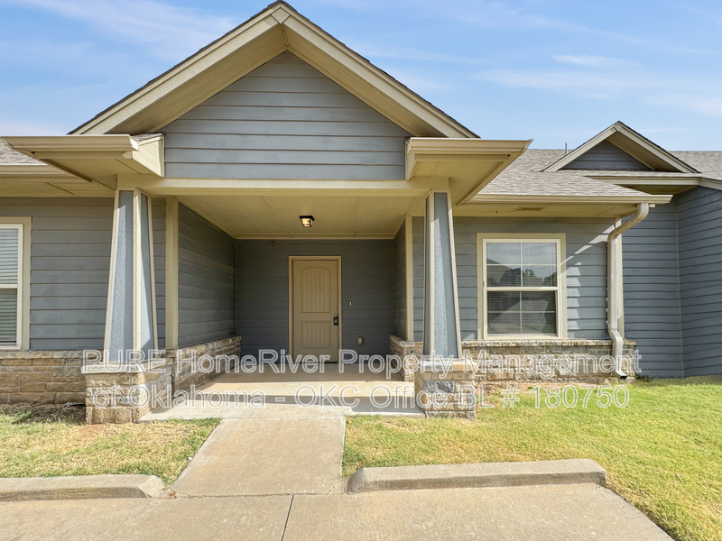 Oklahoma City House: 909 SW 92nd St