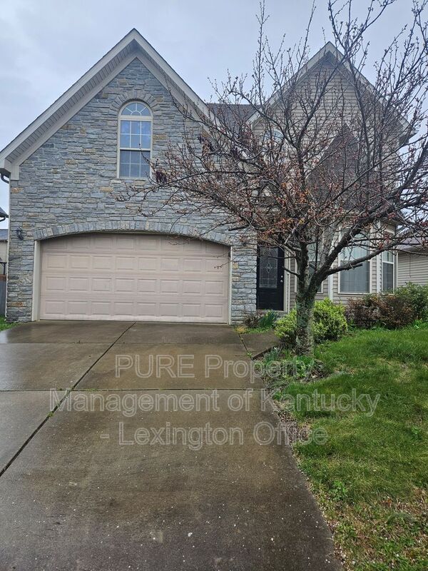Lexington House: 3169 Roundway Down Lane