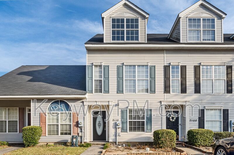 Augusta Townhome: 2110 Buckhaven Dr