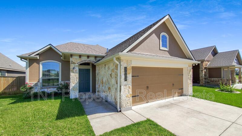 College Station House: 3903 White Oak Meadow Court