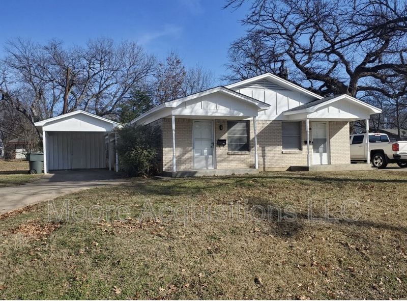 Sherman House: 1437 S Rusk St