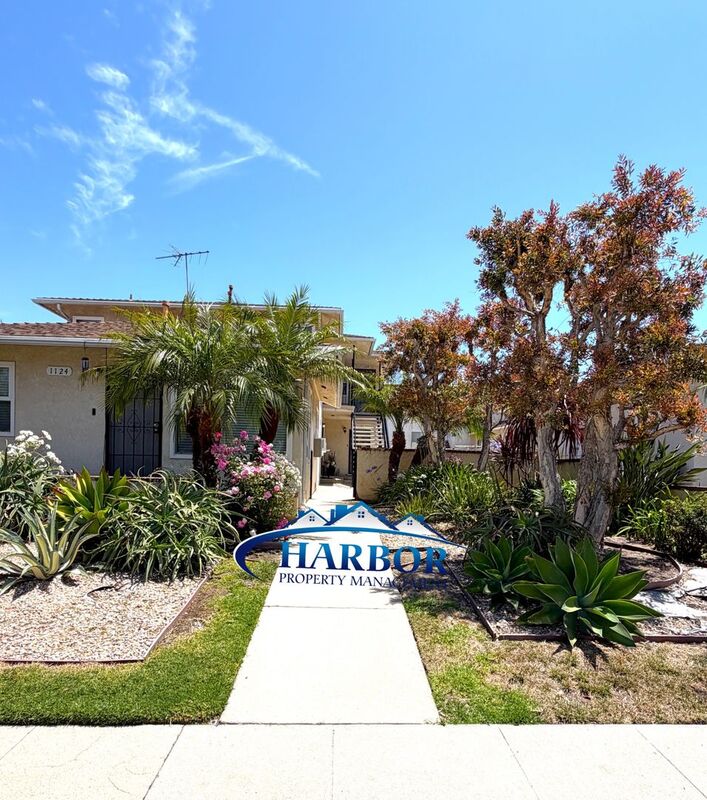 San Pedro House: 1128 1/2 S. Alma