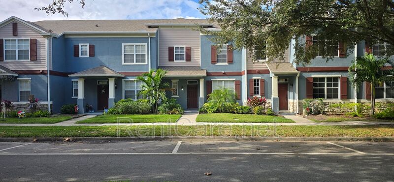 Orlando House: 13268 Silver Strand Falls Dr