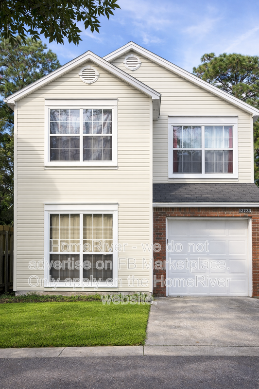 Jacksonville House: 12733 Ariana Ct