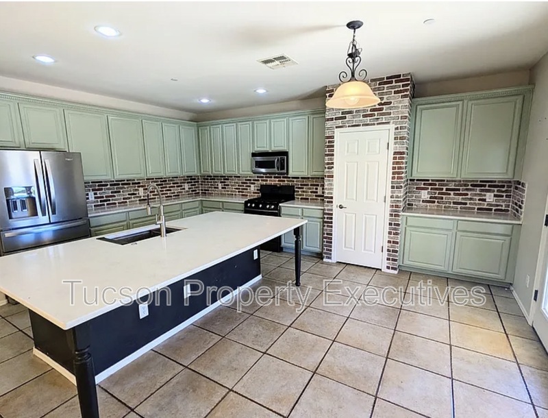 Tucson House: 3638 East Canter Road