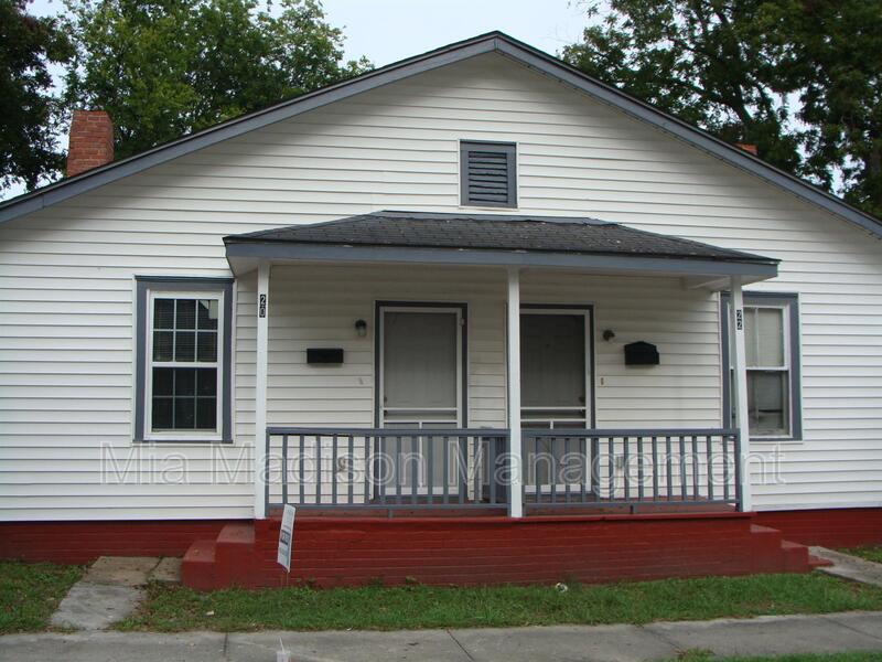 Savannah House: 20 Culver St